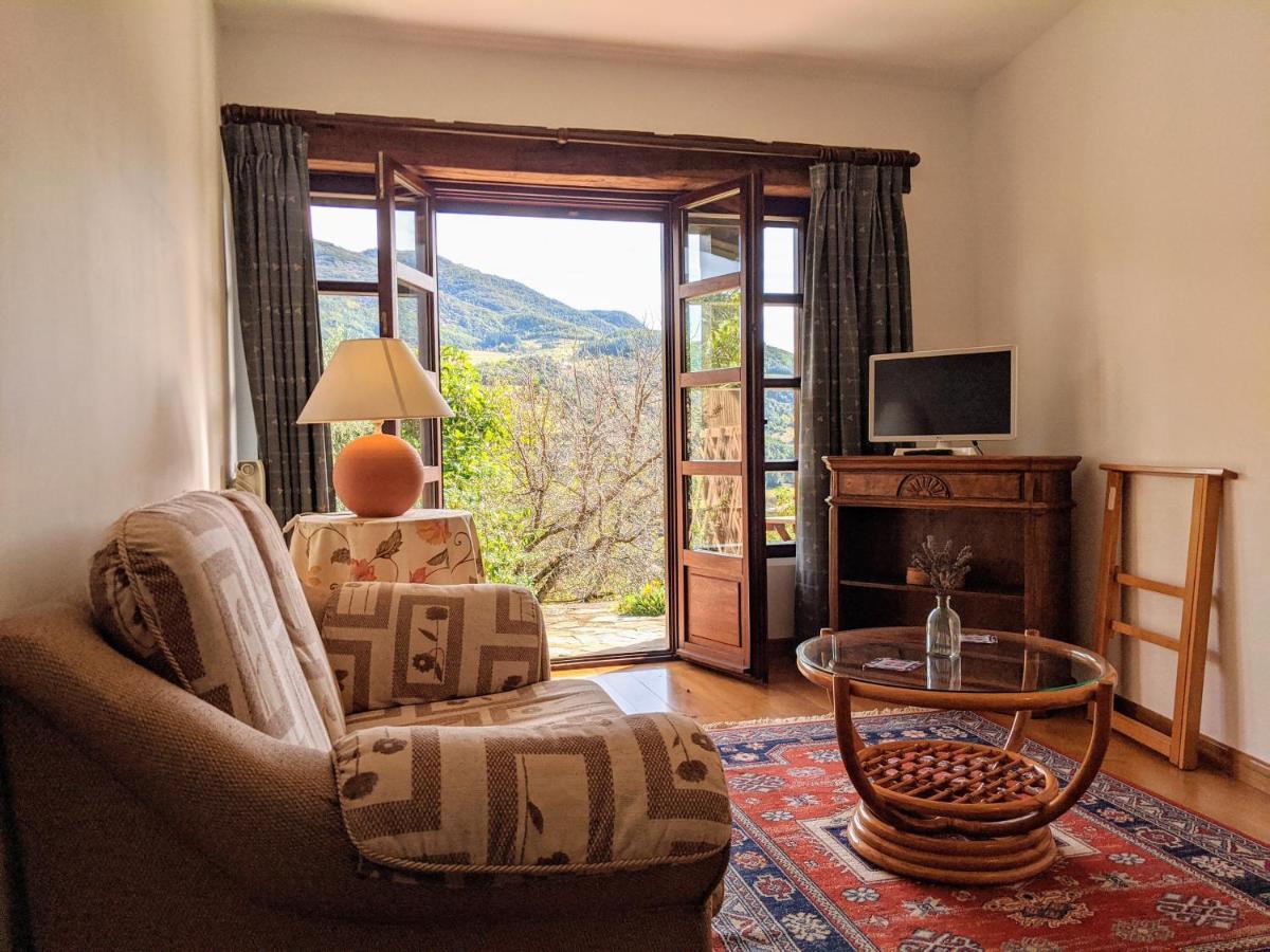 Olmares Terrace Apartment - Picos De Europa Lomena Bagian luar foto